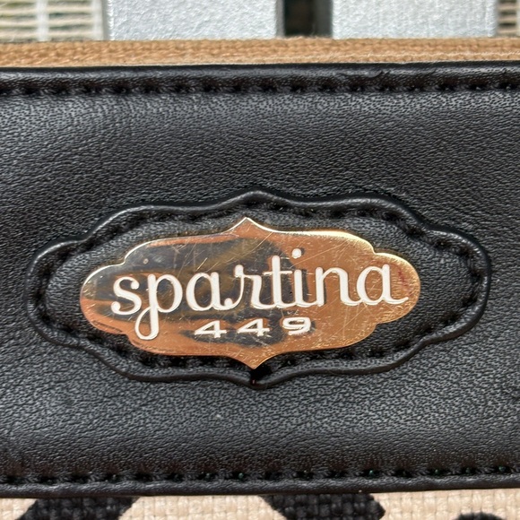 Spartina 449 Black and White Patterned Crossbody Bag With A Little Mark On Front - Picture 3 of 16